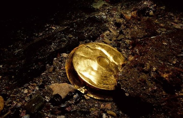Lost Egyptian City Discovered Beneath The Sea After 1,200 Years 